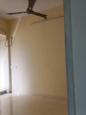 Room in 2 BHK Apartment at Kopar Khairane – for Rent