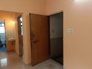 Room in 1 BHK Apartment at Acme Elite, Andheri East – for Rent