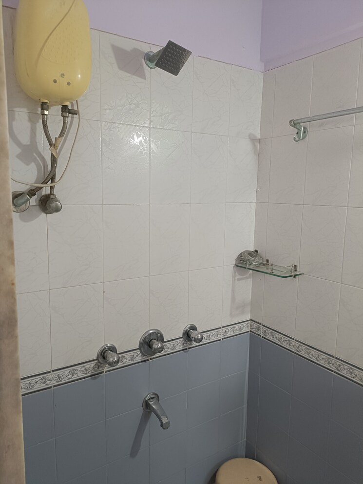 Bathroom, acme-elite 1 Bedroom 650 Sq.Ft. Apartment In Andheri East Mumbai 9678002