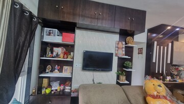Furnished Amenities in 2 BHK Apartment at Godrej Central, Chembur – for Rent