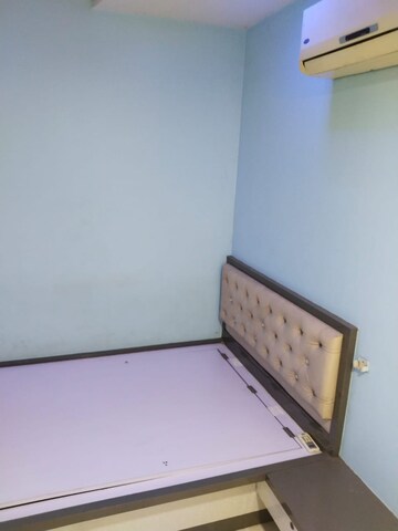 Furnished Amenities in 3 BHK Apartment at Kopar Khairane – for Rent