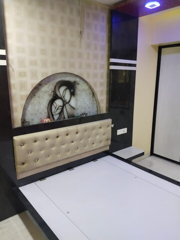 Furnished Amenities in 3 BHK Apartment at Kopar Khairane – for Rent