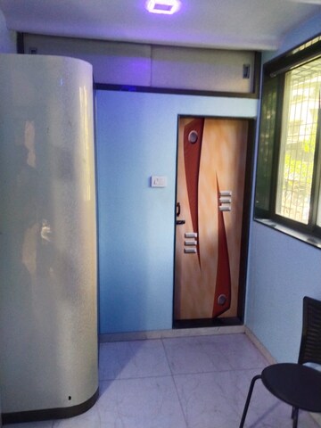 Room in 3 BHK Apartment at Kopar Khairane – for Rent