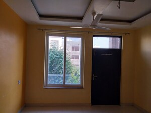Room in 2 BHK Independent House at Sushant Golf City – for Rent