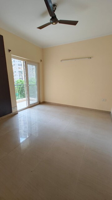 Room in 3.5 BHK Apartment at Paramount Floraville, Sector 137 – for Sale