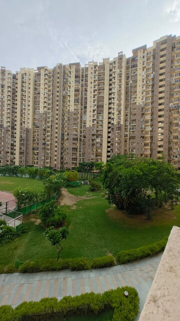3.5 BHK Apartment – Exterior View View at Paramount Floraville, Sector 137 - for Sale
