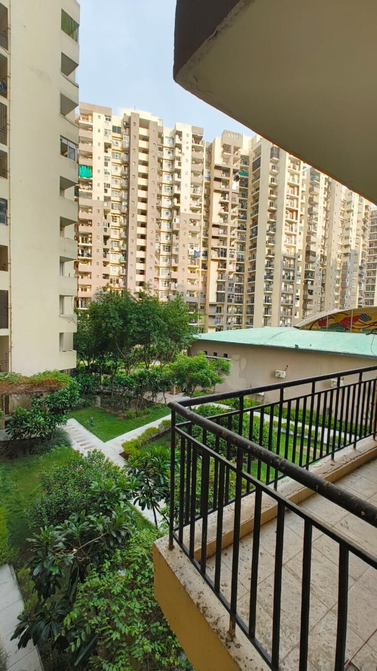 Balcony, paramount-floraville 3.5 Bedroom 1685 Sq.Ft. Apartment In Sector 137 Noida 9678045
