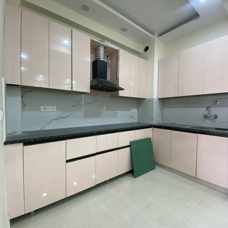 Kitchen, chattarpur 3 Bedroom 1100 Sq.Ft. Builder Floor In Chattarpur Delhi 9678122