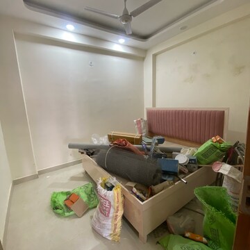 Living Room in 3 BHK Builder Floor at Chattarpur – for Rent