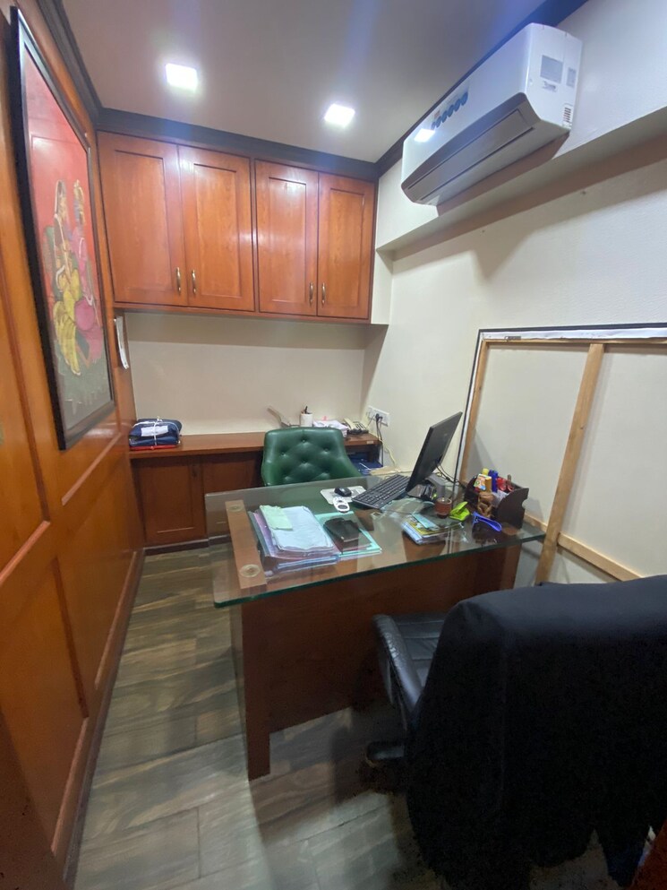 Team Area, dalamal-house Commercial Office Space 557 Sq.Ft. In Nariman Point Mumbai 9678036