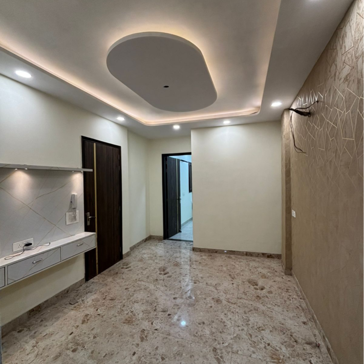 Room, vishnu garden 2 Bedroom 70 Sq.Yd. Builder Floor In Vishnu Garden Delhi 9678017