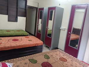 Room in  Pg at Goregaon West – for Rent