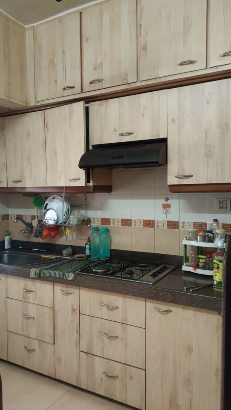 Kitchen, takshila-chs 2 Bedroom 975 Sq.Ft. Apartment In Andheri East Mumbai 9678185