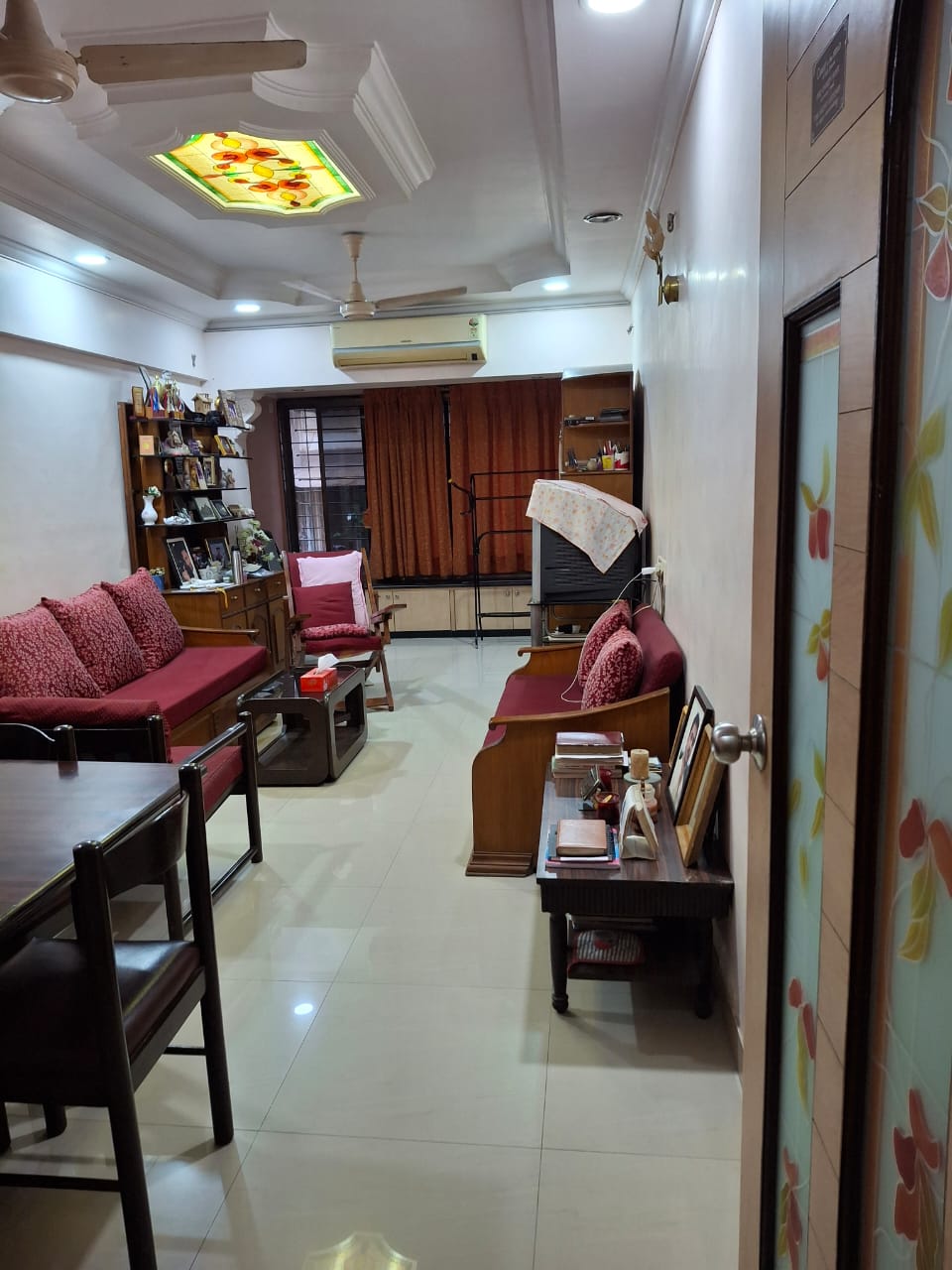 2 BHK Apartment For Rent in Takshila CHS
