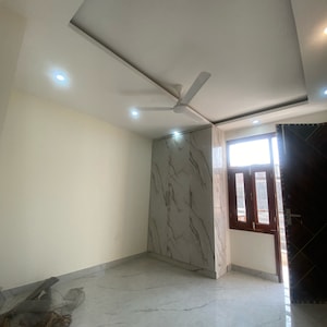 Room in 2 BHK Builder Floor at Chattarpur – for Rent