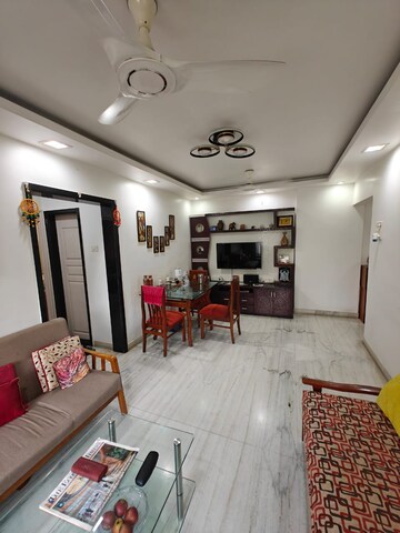 Bedroom in 2 BHK Apartment at Palash Towers, Andheri West – for Rent