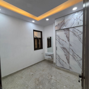 Room in 3 BHK Builder Floor at Vishnu Garden – for Sale