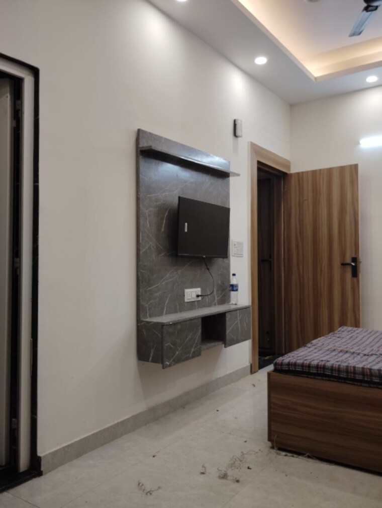 Room, ansal-sushant-lok-i 1 RK 400 Sq.Ft. Builder Floor In Sector 43 Gurgaon 9678324