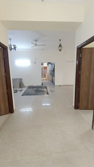 Living Room in 3 BHK Apartment at Sunshine Helios, Sector 78 – for Rent