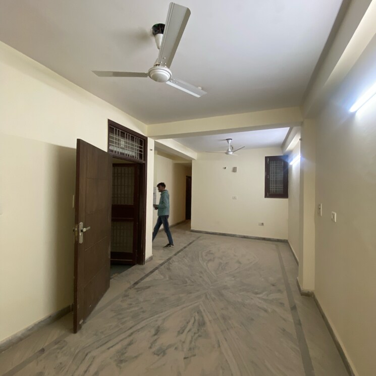 Room, chattarpur 2 Bedroom 1000 Sq.Ft. Builder Floor In Chattarpur Delhi 9678406
