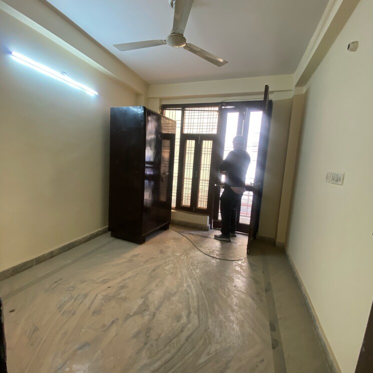 Room, chattarpur 2 Bedroom 1000 Sq.Ft. Builder Floor In Chattarpur Delhi 9678406