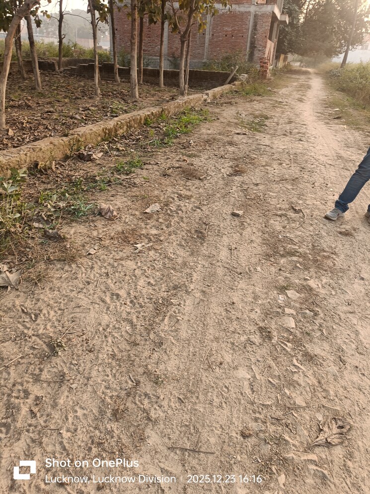 undefined, gomti nagar  3001 Sq.Ft. Plot In Gomti Nagar Lucknow 9678409