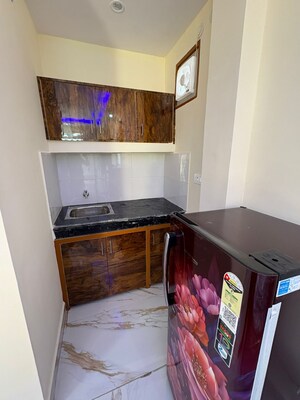 Furnished Amenities in 1 RK Builder Floor at DLF City Phase III, Sector 24 – for Rent