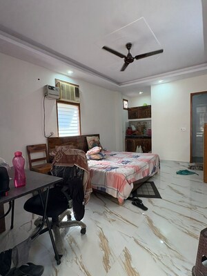 Team Area in 1 RK Builder Floor at DLF City Phase III, Sector 24 – for Rent