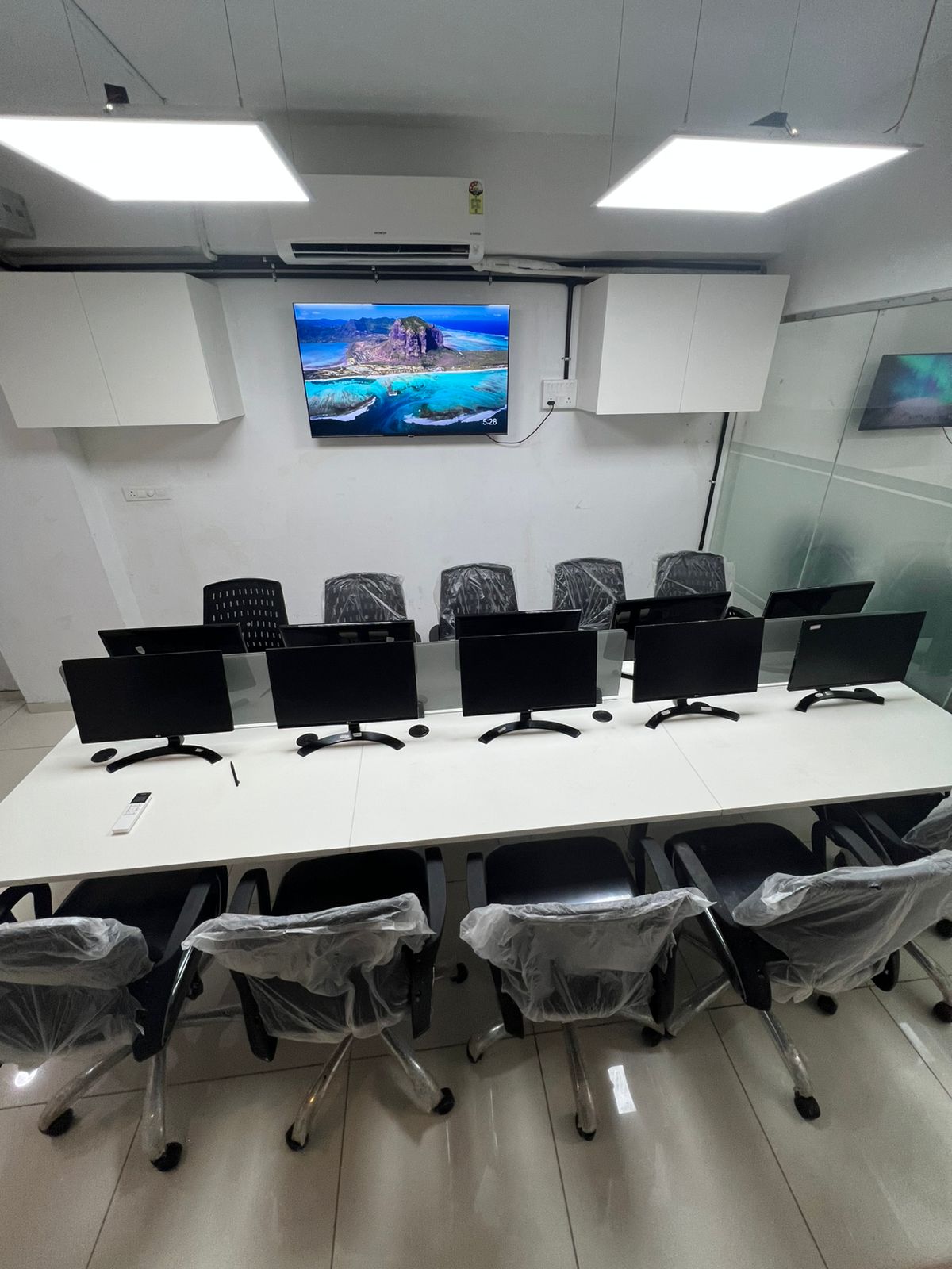 Office Space For Rent in Gota