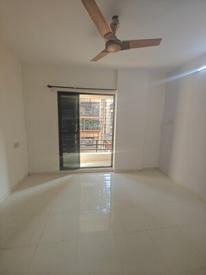 Room in 2 BHK Apartment at Seawoods Sector 50 – for Sale