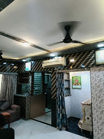 Living Room in 2 BHK Apartment at Dombivli East – for Rent