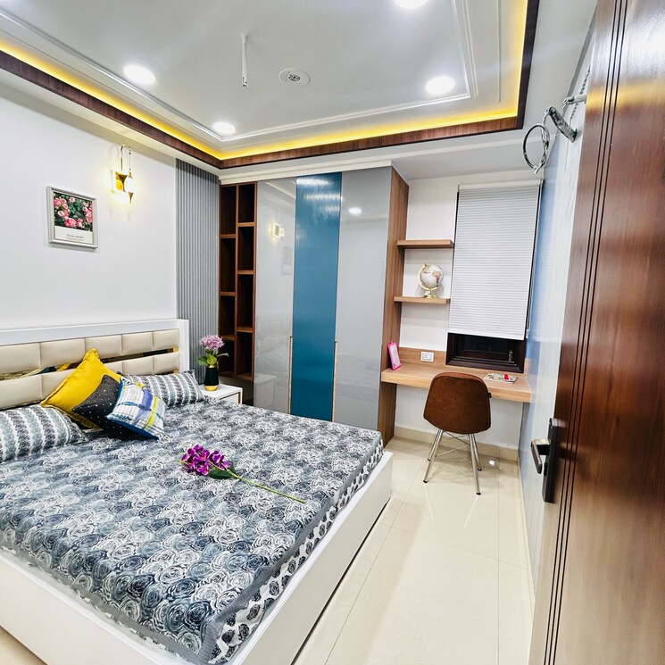 Team Area, jain nagar 4 Bedroom 140 Sq.Yd. Builder Floor In Jain Nagar Delhi 9678931