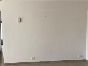 Room in 3 BHK Apartment at CHD Avenue 71, Sector 71 – for Rent