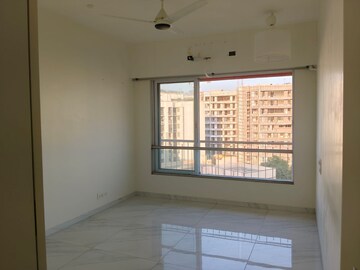 Room in 2 BHK Apartment at Paranjape Schemes Royal Court, Andheri East – for Rent