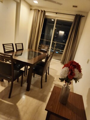 Living Room in 4 BHK Apartment at DLF The Belaire, Sector 54 – for Rent