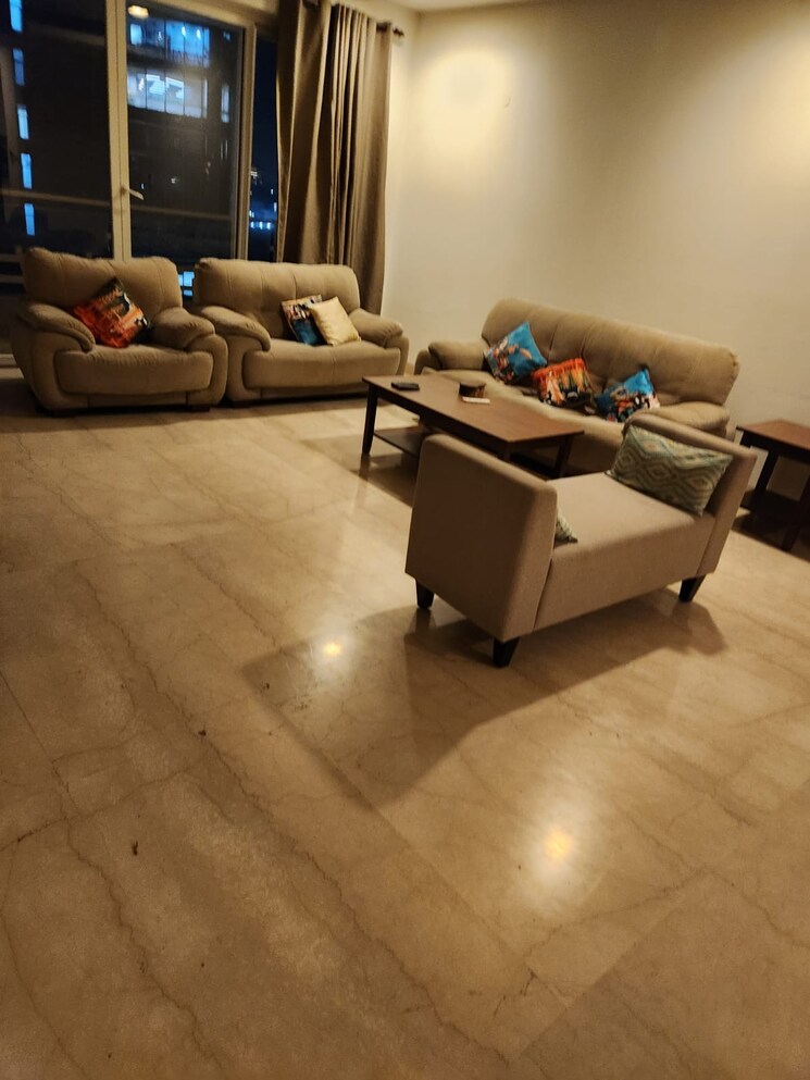 Living Room, dlf-the-belaire 4 Bedroom 3000 Sq.Ft. Apartment In Sector 54 Gurgaon 9678796