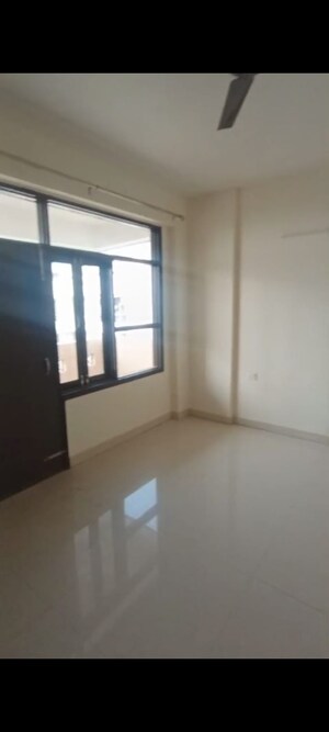 Room in 3 BHK Apartment at Suraksha Vihar CGHS, Sector 45 – for Rent
