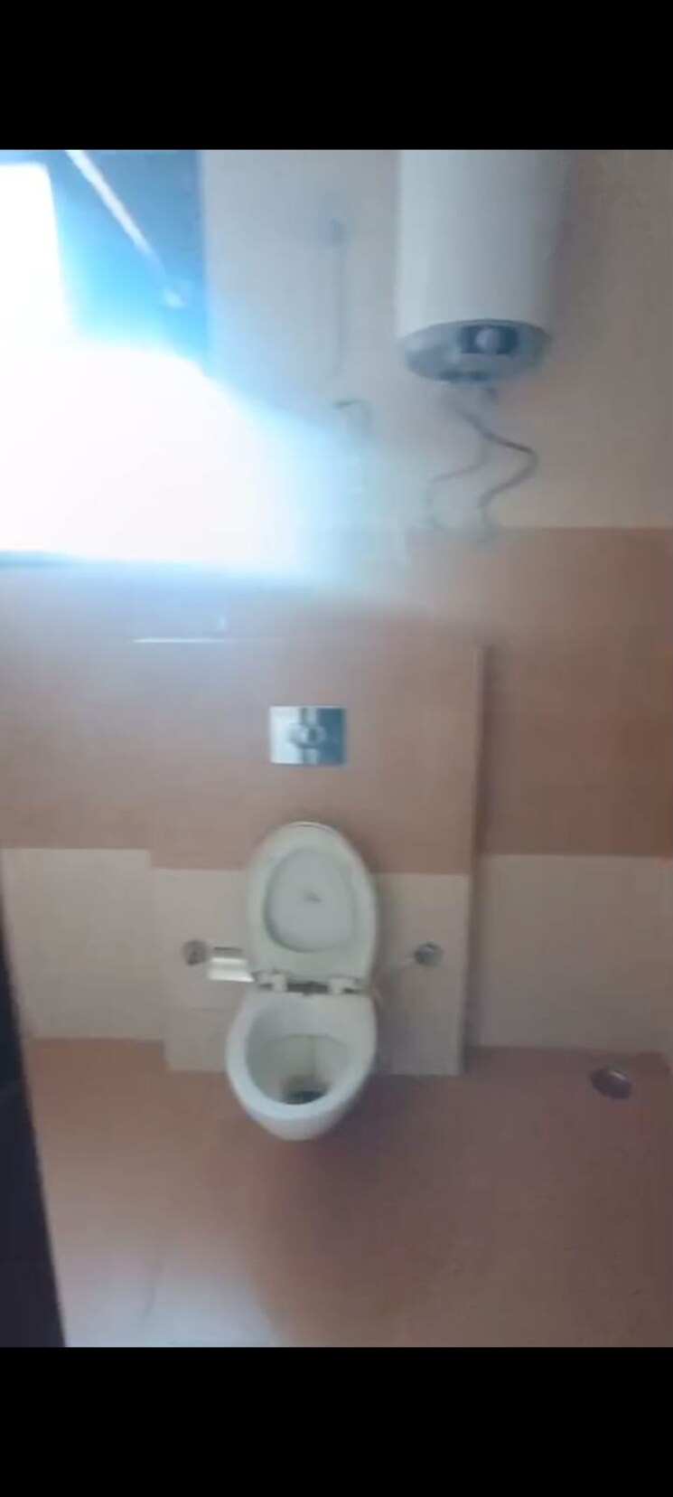 Bathroom, suraksha-vihar-cghs 3 Bedroom 1800 Sq.Ft. Apartment In Sector 45 Faridabad 9678885