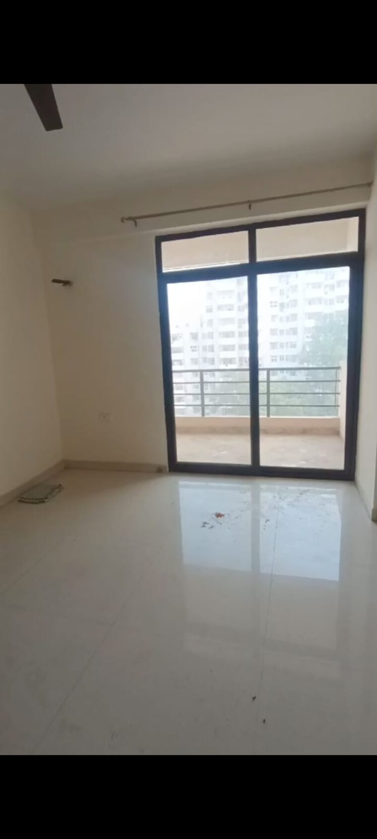 Room, suraksha-vihar-cghs 3 Bedroom 1800 Sq.Ft. Apartment In Sector 45 Faridabad 9678885