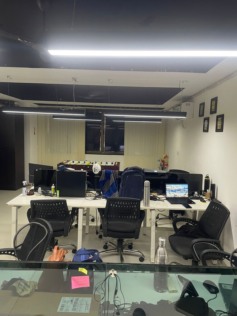 Team Area, science city Commercial Office Space 1200 Sq.Ft. In Science City Ahmedabad 9678929