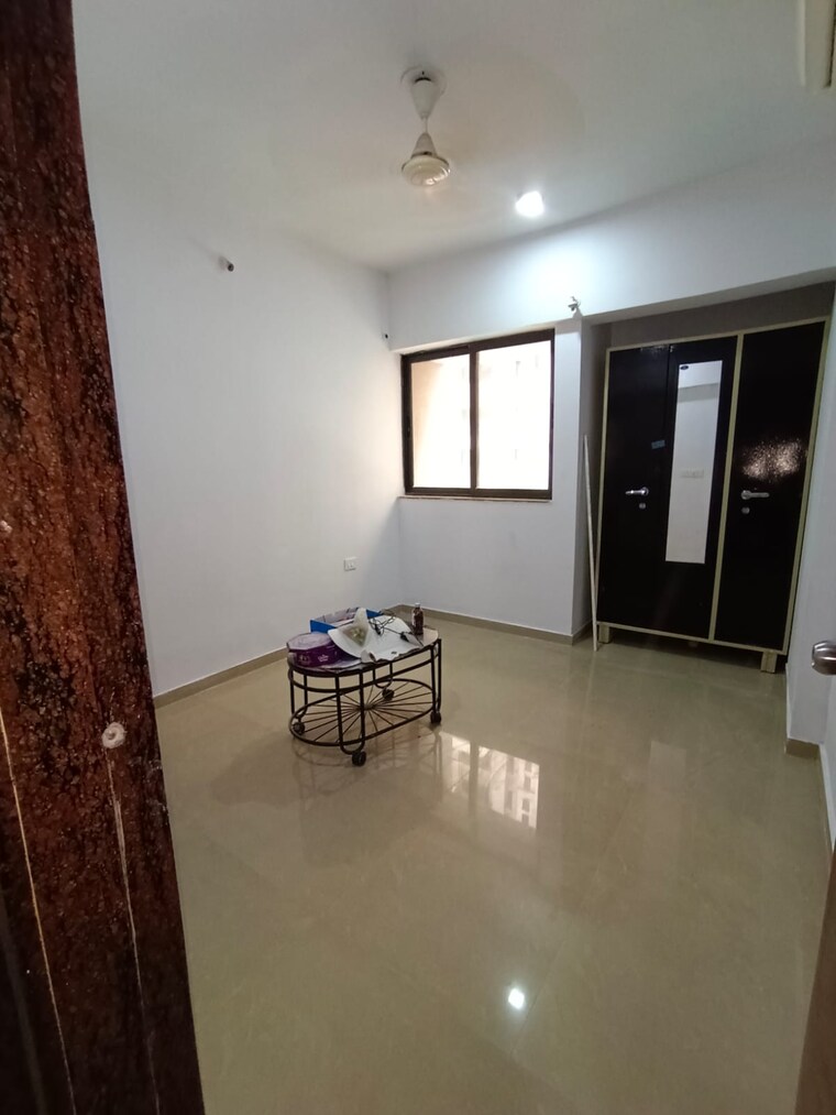 Room, lodha-lakeshore-greens 2.5 Bedroom 850 Sq.Ft. Apartment In Dombivli East Thane 9678983