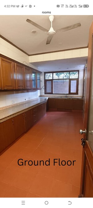 Kitchen in 6+ BHK Villa at Dlf Phase I – for Rent