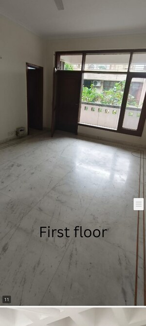 Room in 6+ BHK Villa at Dlf Phase I – for Rent