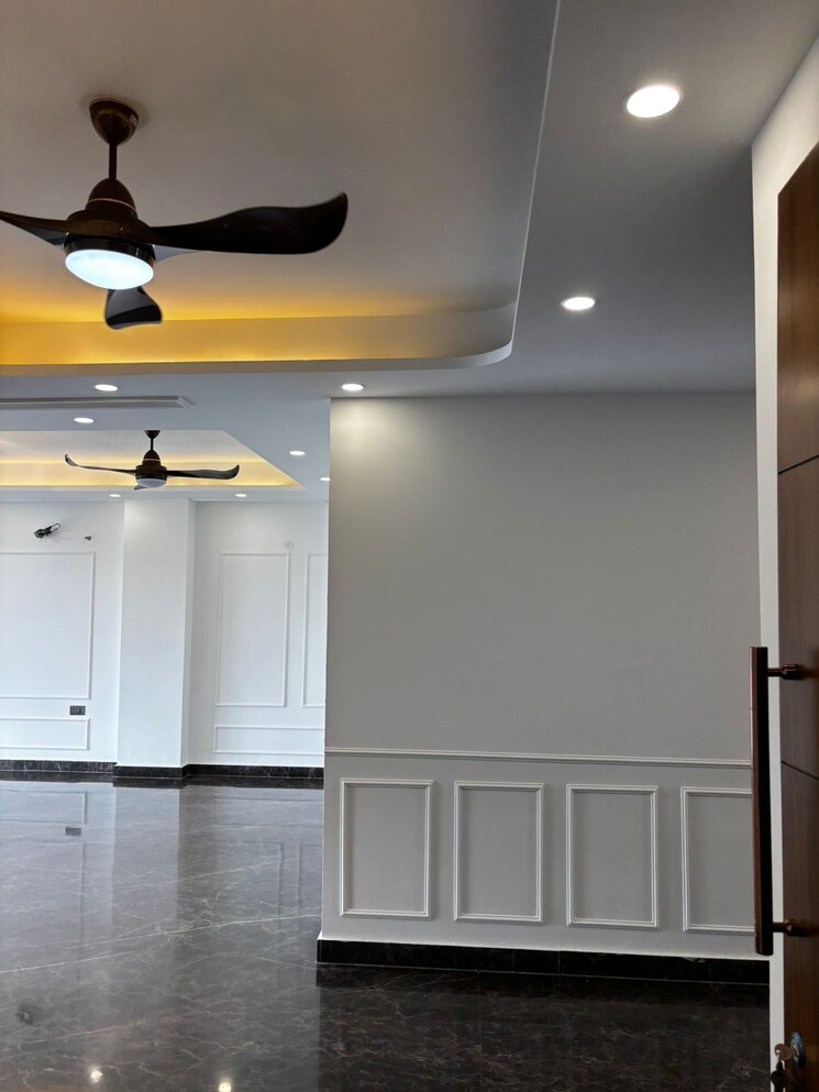 undefined, sushant lok i 4 Bedroom 450 Sq.Yd. Builder Floor In Sushant Lok I Gurgaon 9679102