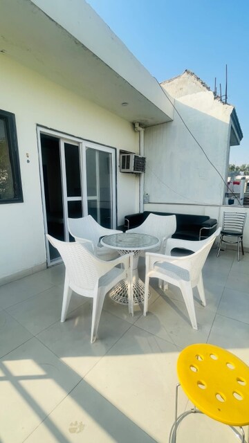 Room in  Pg at Sector 44 – for Rent