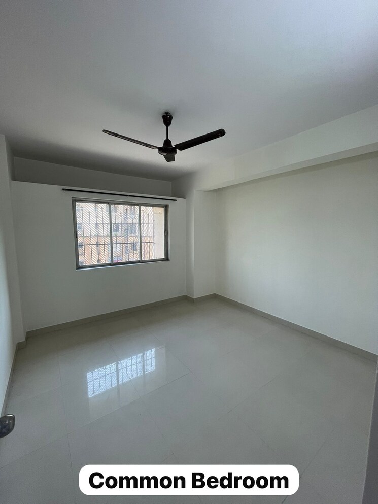 Room, vanita-chs-vartak-nagar 2 Bedroom 750 Sq.Ft. Apartment In Vartak Nagar Thane 9679337