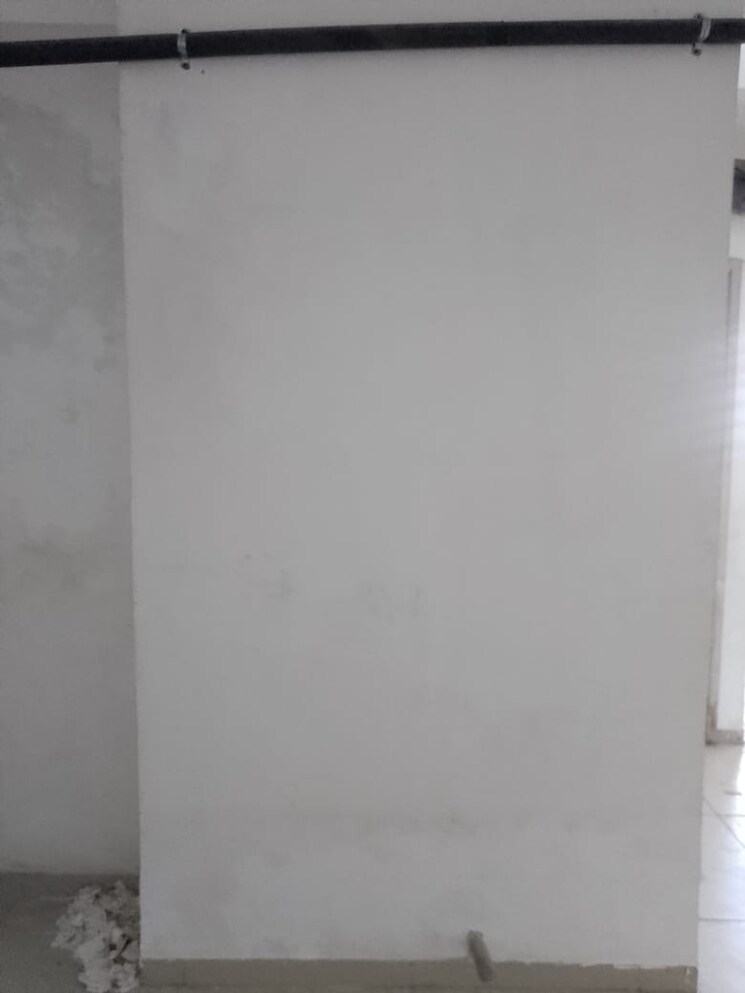 Room, elegance-earth-arise Commercial Office Space 1580 Sq.Ft. In Makarba Ahmedabad 9679133