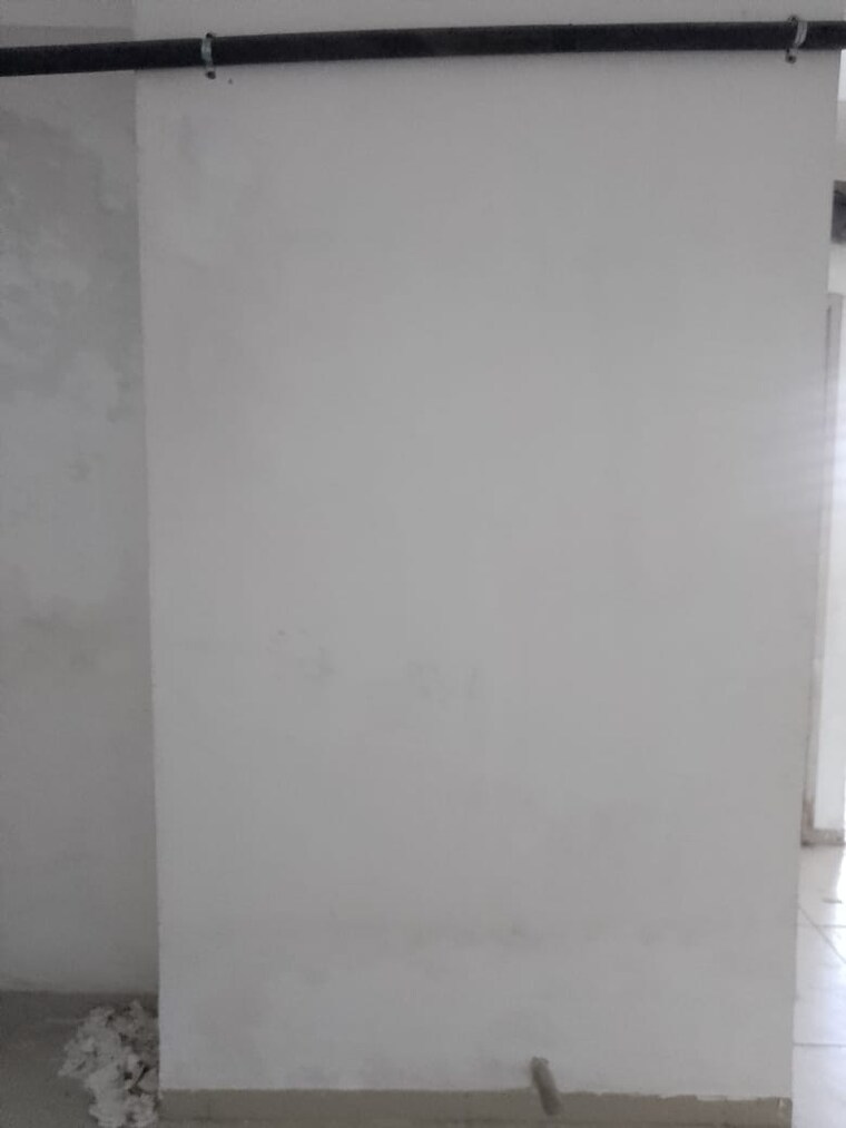 Room, elegance-earth-arise Commercial Office Space 1580 Sq.Ft. In Makarba Ahmedabad 9679133