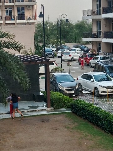 Parking in 3 BHK Apartment at Signature Global Andour Height, Sector 71 – for Rent