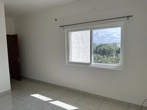 Room in 3 BHK Apartment at Prestige Park Square, Bannerghatta Road – for Sale